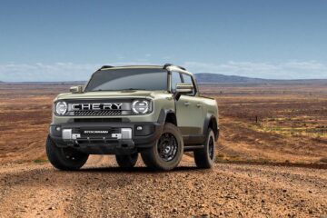 Chery Stockman ute in green on a dusty outback road