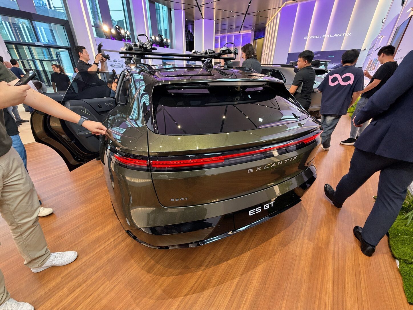 Exlantix ES GT rear with full-width tail-light