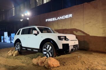 Freelander 8 front three-quarter view at its international launch in Wuhu, China