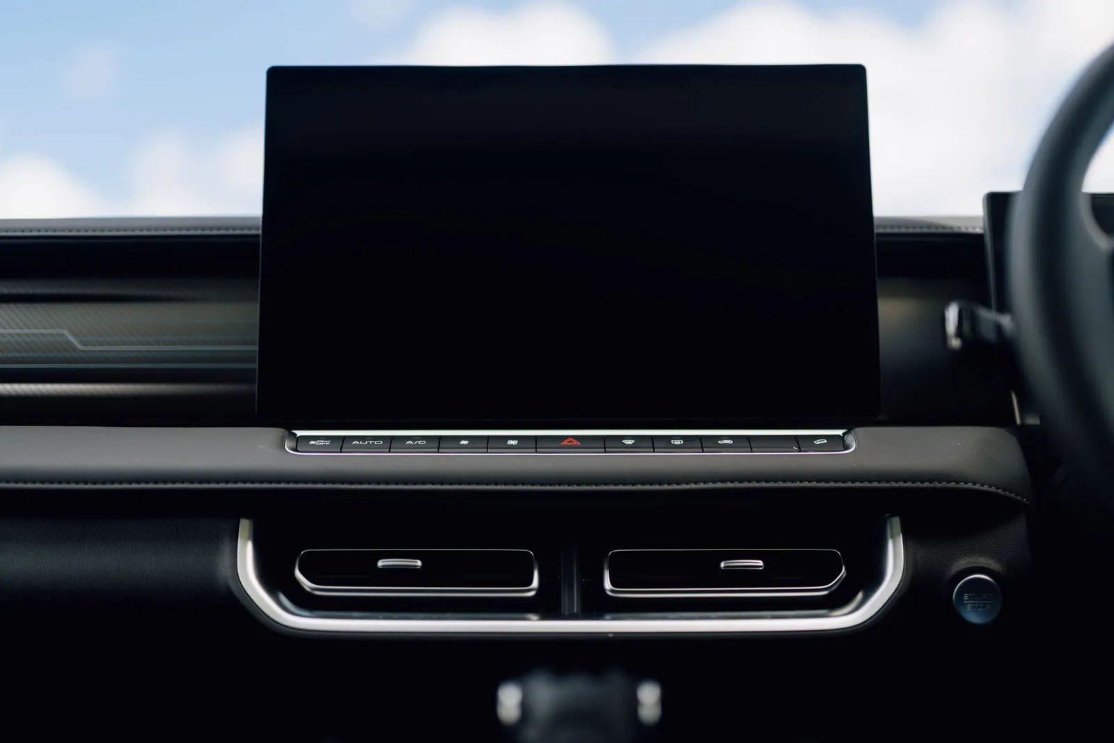 15.6-inch central touchscreen in the GWM Cannon Hi4-T PHEV