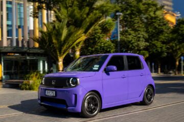 Purple Honda Super-ONE parked in Auckland