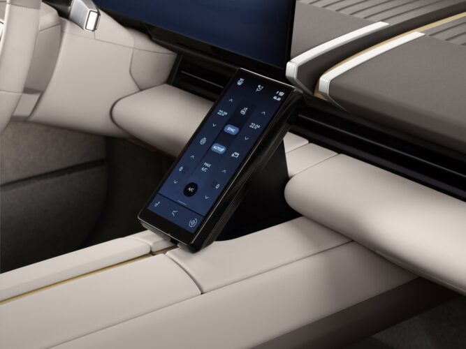 Jaguar Type 01 seven-inch centre touchscreen
