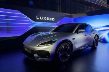 Luxeed Stormax electric performance SUV front three-quarter view