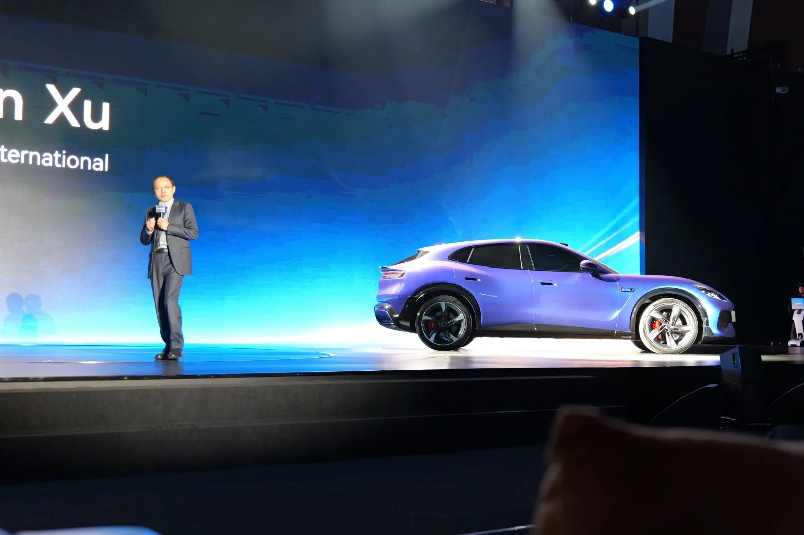 Shawn Xu presents the Luxeed Stormax at the global brand launch