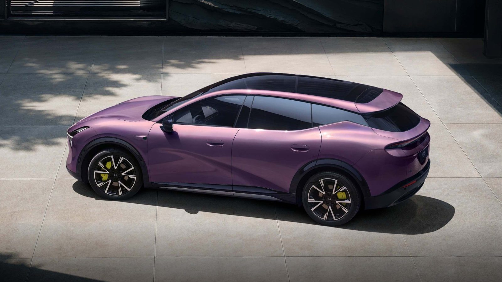 Purple XPeng L05 SUV side profile from above