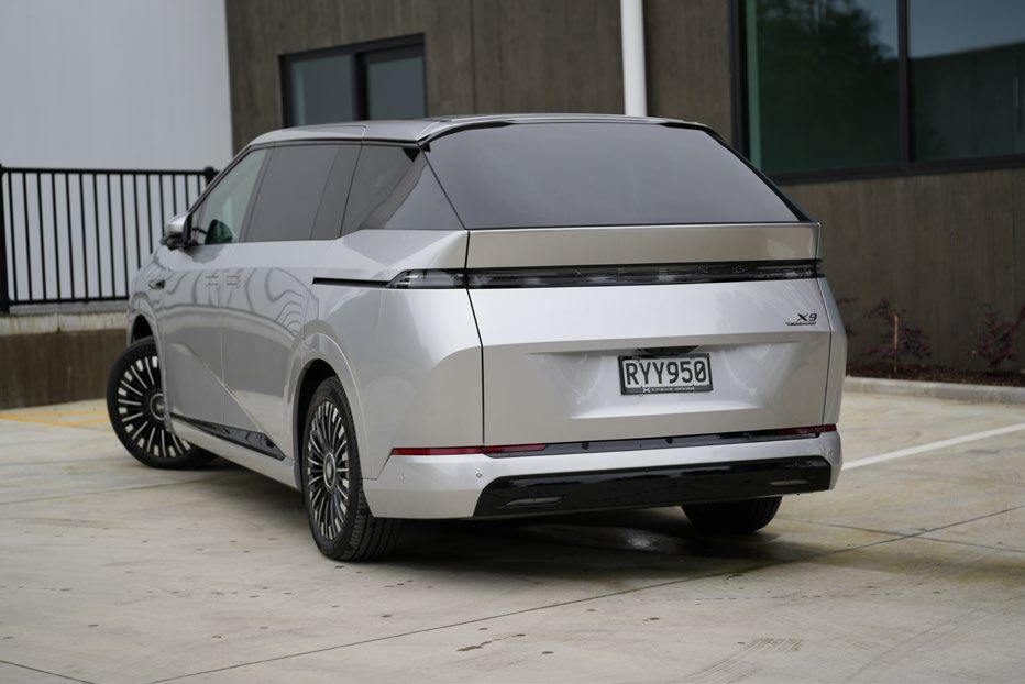 XPeng X9 rear three-quarter view